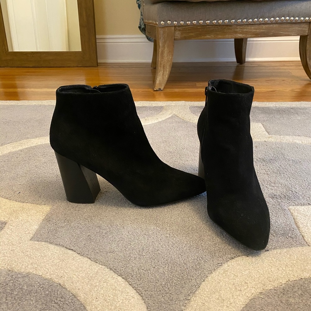 Steve Madden Simmer suede bootie